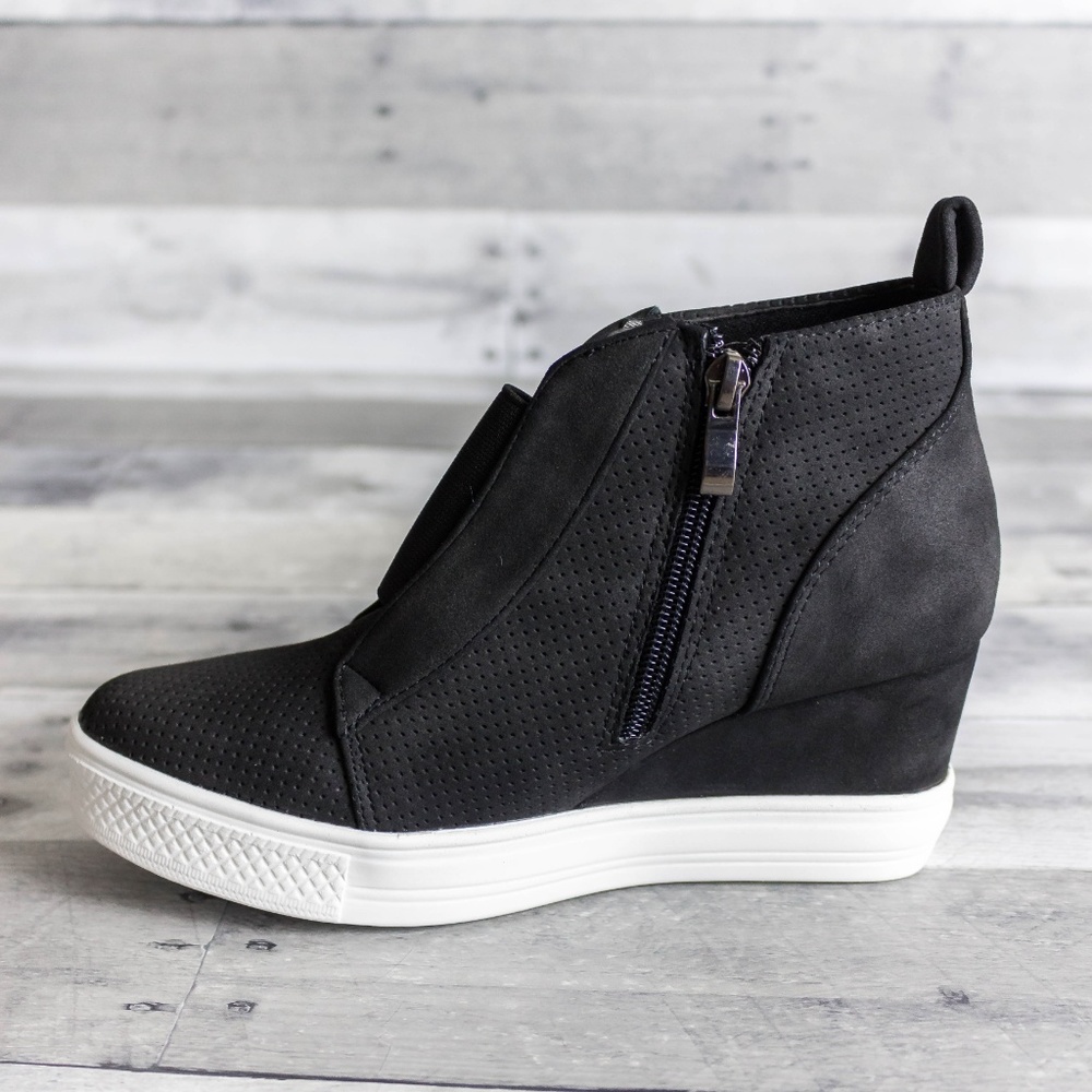 'Taryn' Wedge Sneaker - Picture 2 of 4